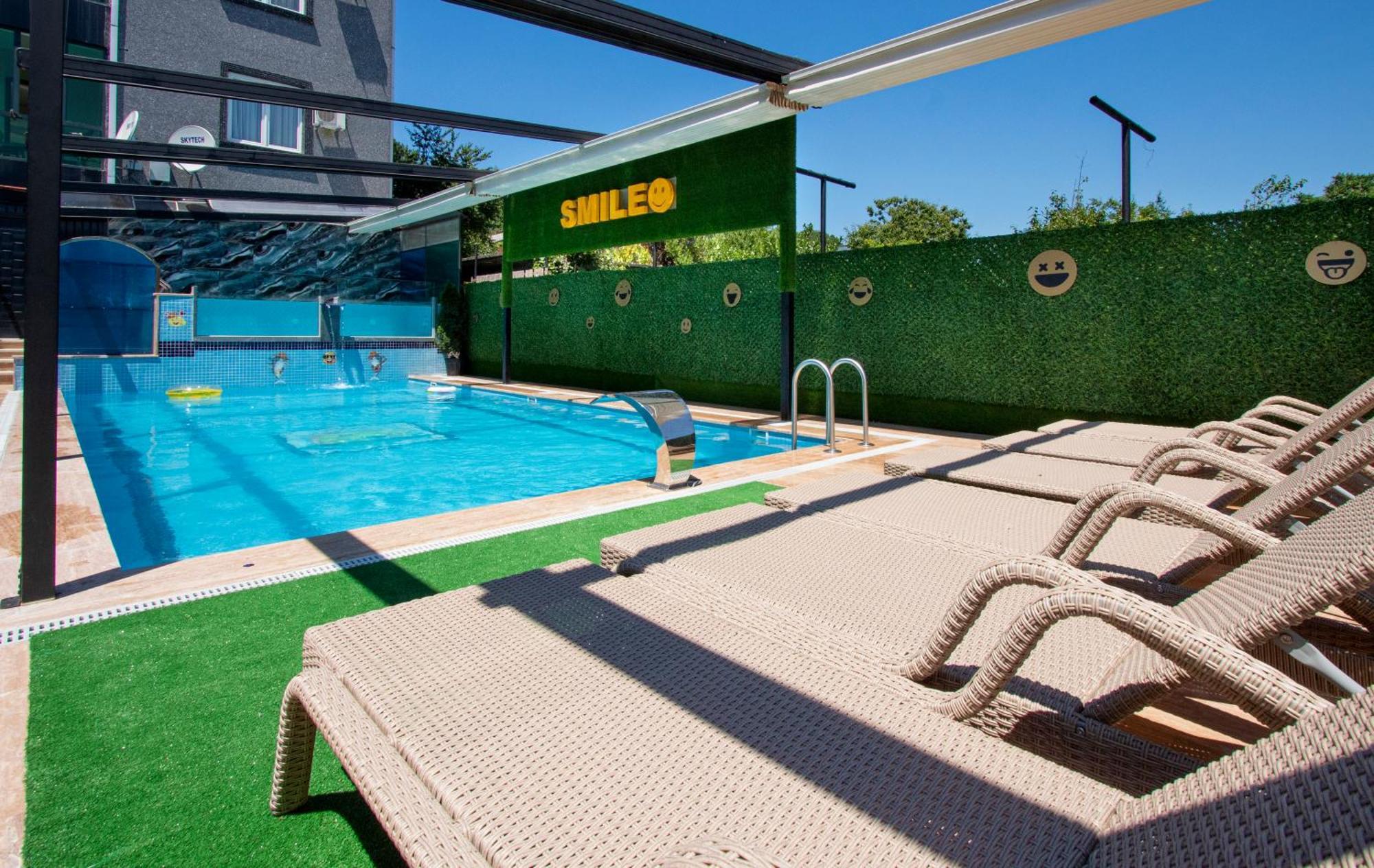 Hotel Smile Kobuleti Luaran gambar