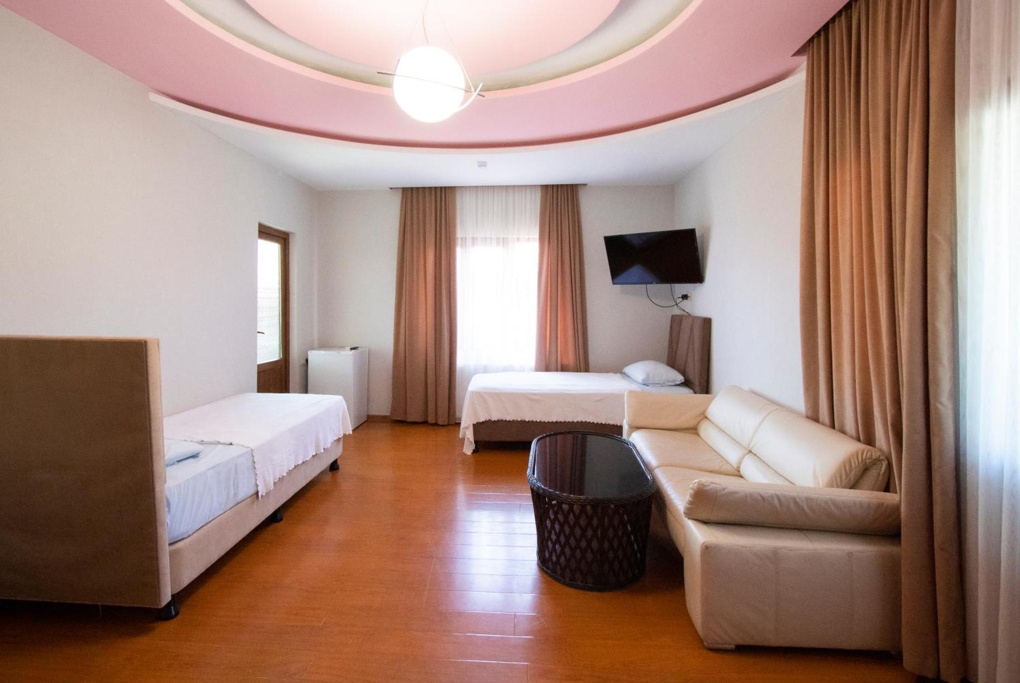 Hotel Smile Kobuleti Luaran gambar